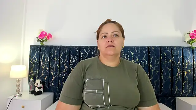 Snapshot of katte_landerr chatting on 05-26-26, 12:58 katte landerr online show from 05-26-26, 12:58