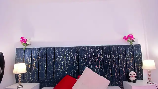 Snapshot of katte_landerr chatting on 04-26-26, 01:41 katte landerr online show from 04-26-26, 01:41