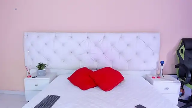 katte landerr online show from 10-06-25, 01:23