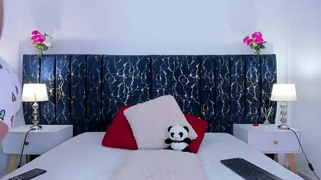 katte landerr online show from 03-25-26, 12:59