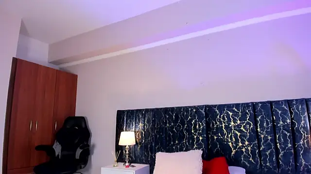 katte landerr online show from 02-26-26, 01:11