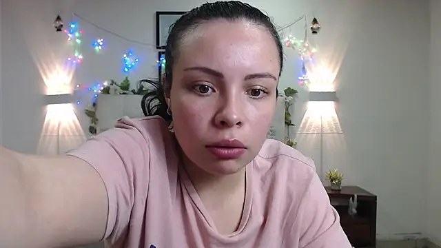 Megan 05  online show from 05-09-26, 07:39