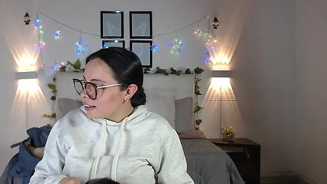 Megan 05  online show from 03-18-26, 06:53