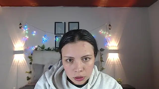 Megan 05  online show from 04-09-26, 07:09