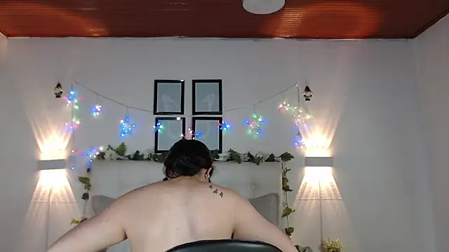 Megan 05  online show from 02-19-26, 05:32