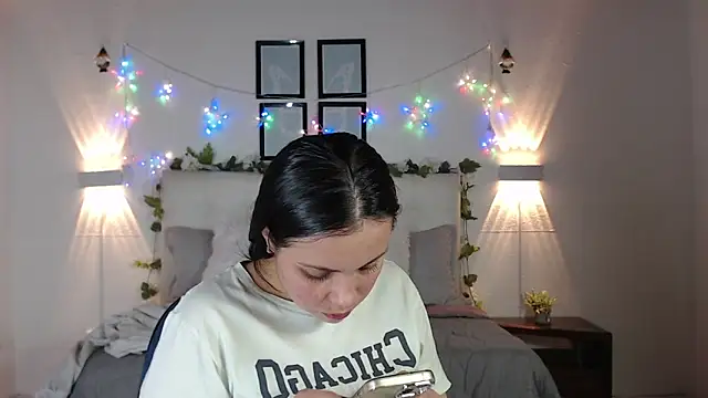 Megan 05  online show from 03-16-26, 06:32