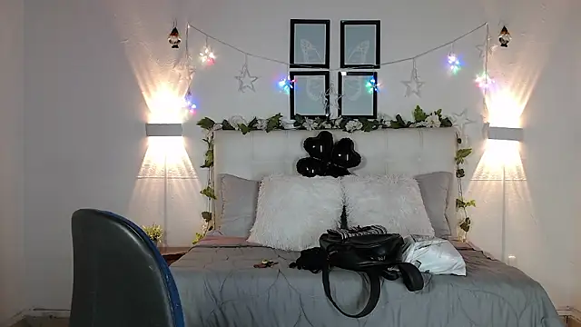 Megan 05  online show from 01-11-26, 07:43