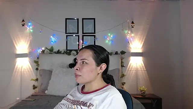 Megan 05  online show from 03-28-26, 07:15