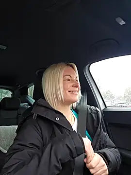 Snapshot of Sunny-Sin chatting on 02-07-26, 11:18 Sunny-Sin online show from 02-07-26, 11:18