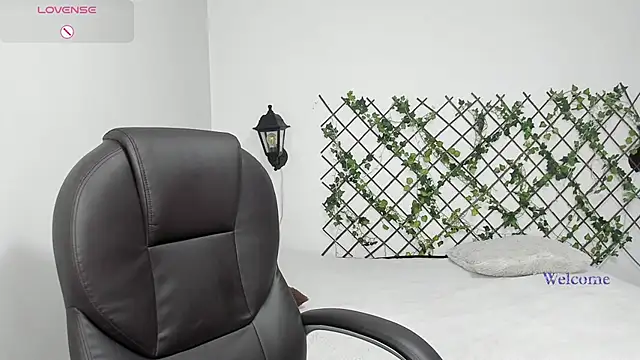 velvet  moon online show from 02-16-26, 12:20