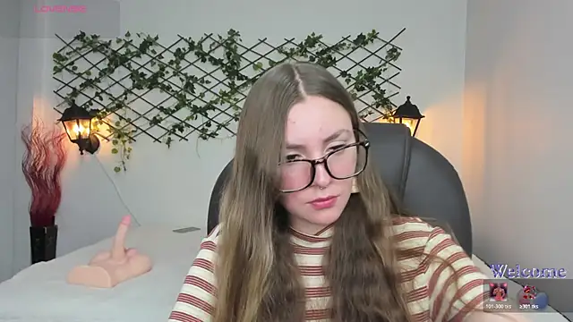 velvet  moon online show from 04-23-26, 12:06