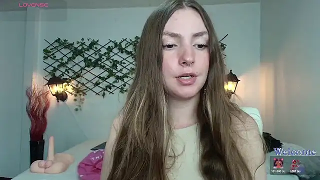 velvet  moon online show from 04-24-26, 02:02