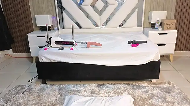 Snapshot of Lisa_sweetas chatting on 02-11-26, 01:16 Lisa sweetas online show from 02-11-26, 01:16