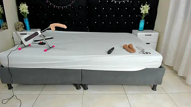 Lisa sweetas online show from 10-22-25, 07:35