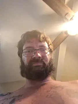 Snapshot of bigdaddypatches37 chatting on 09-28-25, 09:55 bigdaddypatches37 online show from 09-28-25, 09:55