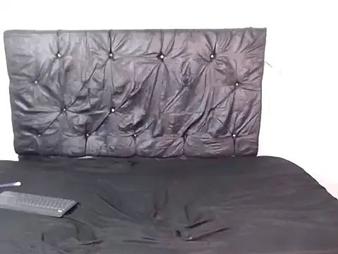 Snapshot of masterbrave420 chatting on 10-06-25, 09:59 masterbrave420 online show from 10-06-25, 09:59