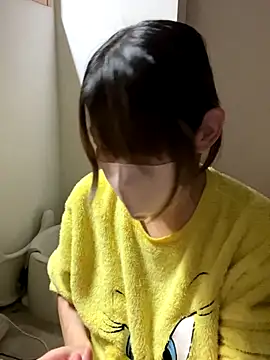 Snapshot of usako_2025 chatting on 11-15-25, 11:58 usako 2025 online show from 11-15-25, 11:58