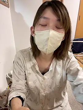 Snapshot of usako_2025 chatting on 12-05-25, 10:36 usako 2025 online show from 12-05-25, 10:36