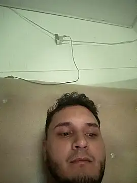 Snapshot of Hotguys111 chatting on 09-19-25, 06:06 Hotguys111 online show from 09-19-25, 06:06