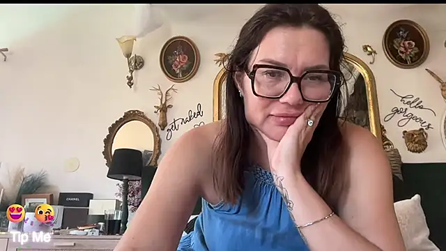 Snapshot of _Melia_ chatting on 06-09-26, 03:24 Melia online show from 06-09-26, 03:24