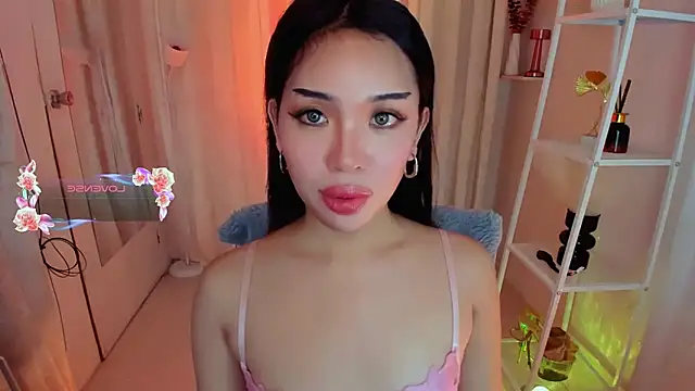 MS LUNA online show from 12-21-25, 11:05