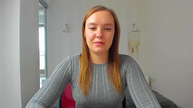 Snapshot of EmmaNorman chatting on 09-29-25, 12:55 EmmaNorman online show from 09-29-25, 12:55