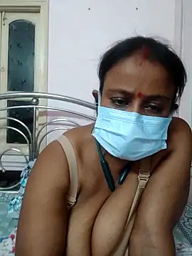 Snapshot of Barna_Love chatting on 09-28-25, 05:53 Barna Love online show from 09-28-25, 05:53