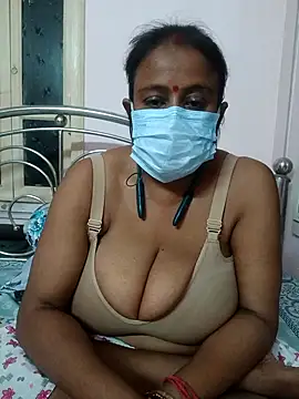 Snapshot of Barna_Love chatting on 10-01-25, 07:07 Barna Love online show from 10-01-25, 07:07