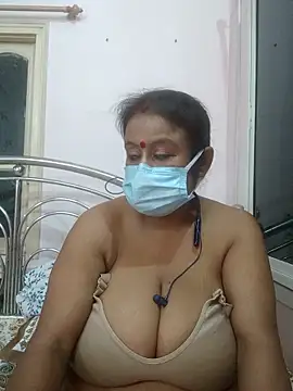 Snapshot of Barna_Love chatting on 04-26-26, 06:16 Barna Love online show from 04-26-26, 06:16