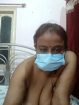 Snapshot of Barna_Love chatting on 05-17-26, 05:35 Barna Love online show from 05-17-26, 05:35