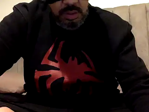 CaiBull online show from 02-06-26, 01:23