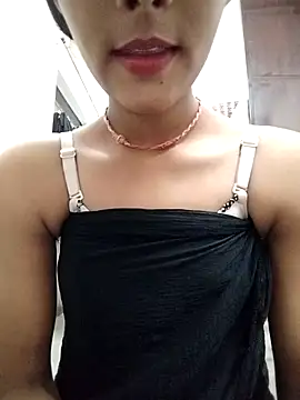 Snapshot of Naina_04 chatting on 09-14-25, 04:18 Naina 04 online show from 09-14-25, 04:18