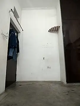 Snapshot of Naina_04 chatting on 09-27-25, 04:29 Naina 04 online show from 09-27-25, 04:29