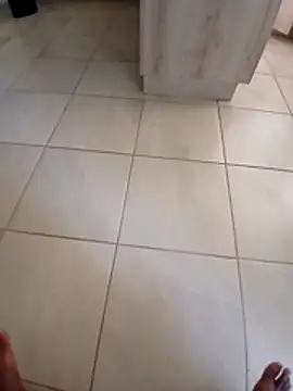 Snapshot of Xyz1232 chatting on 12-20-25, 03:48 Xyz1232 online show from 12-20-25, 03:48