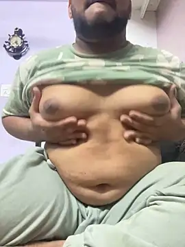 Shaikh 726910 online show from 02-05-26, 12:12