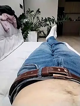 Snapshot of Pio185 chatting on 02-11-26, 07:47 Pio185 online show from 02-11-26, 07:47