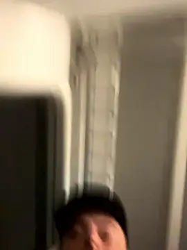 Snapshot of Carlosmauricio123 chatting on 03-01-26, 02:11 Carlosmauricio123 online show from 03-01-26, 02:11