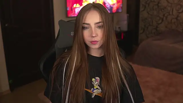 Snapshot of lis_silver chatting on 11-30-25, 06:09 lis silver online show from 11-30-25, 06:09