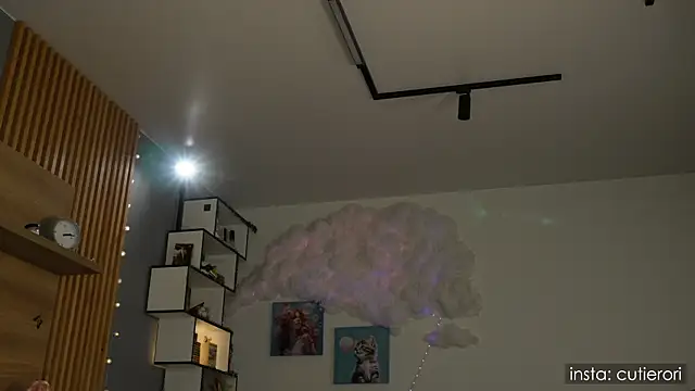 cutierori online show from 10-02-25, 02:59