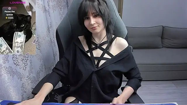 Snapshot of MistyDark chatting on 05-25-26, 11:09 MistyDark online show from 05-25-26, 11:09