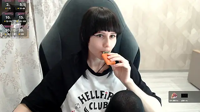 MistyDark online show from 10-10-25, 10:27