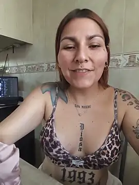 xjuanaxmaldadxxx online show from 06-06-26, 06:24