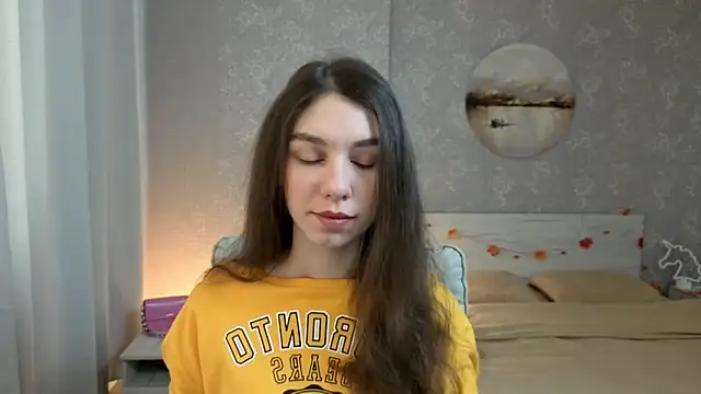 KellyShines online show from 12-15-25, 07:25