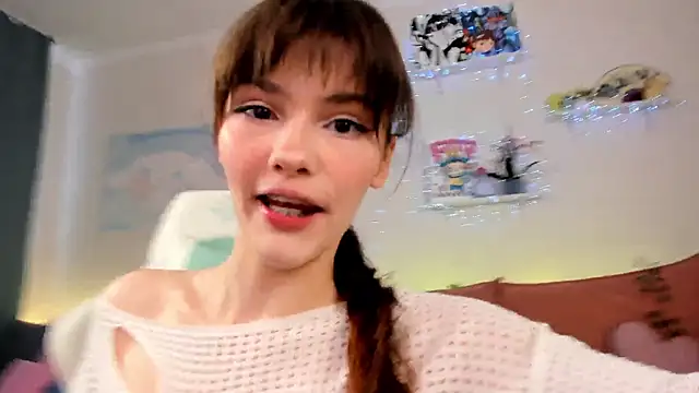 Snapshot of Zoe_Vee chatting on 05-24-26, 03:28 Zoe Vee online show from 05-24-26, 03:28