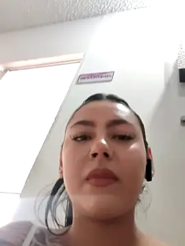 Megara 25 online show from 10-25-25, 05:13