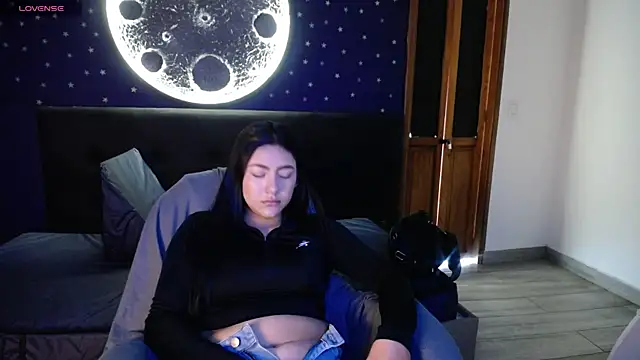 Megara 25 online show from 04-14-26, 03:28