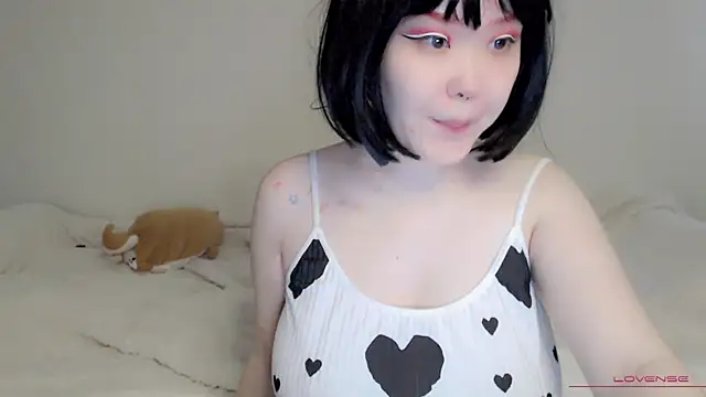 tsunade chan online show from 10-16-25, 05:16