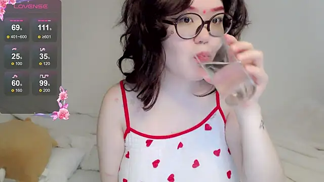 tsunade chan online show from 09-24-25, 05:25