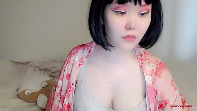 tsunade chan online show from 10-08-25, 05:20