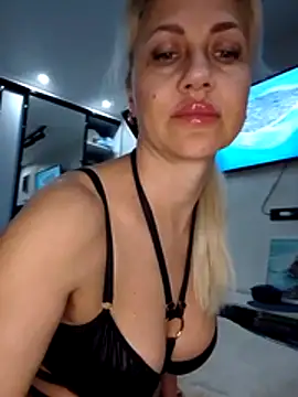 KissMiSveet online show from 03-26-26, 05:11